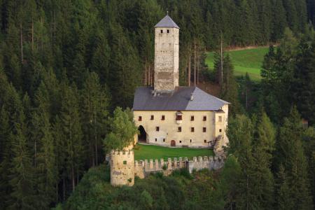 Taisten Schloss Welsberg