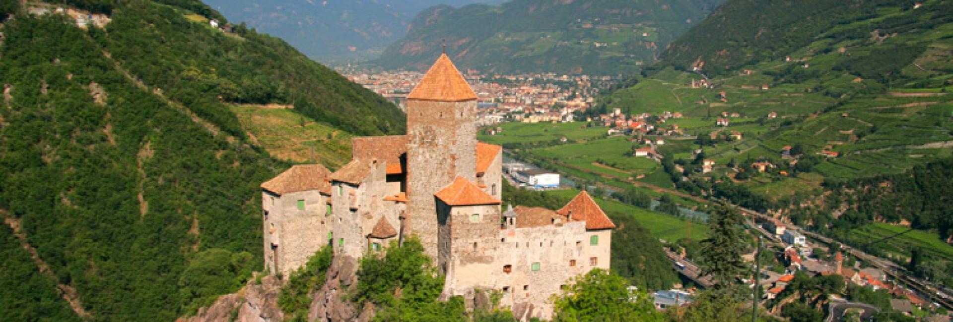 Schloss Karneid im Eggental