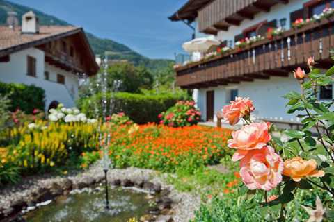 Humblhof ✿✿✿ in Algund bei Meran