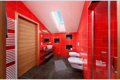 bagno privato dell'appartamento rosso